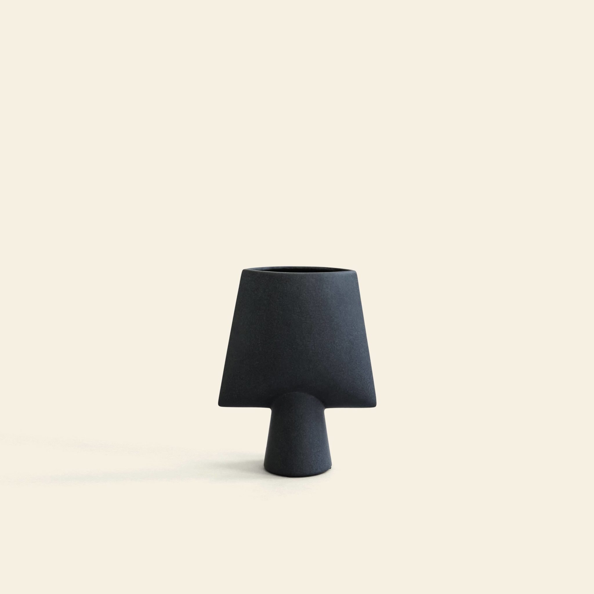 101 Copenhagen Sphere Vase Square Mini Black 1