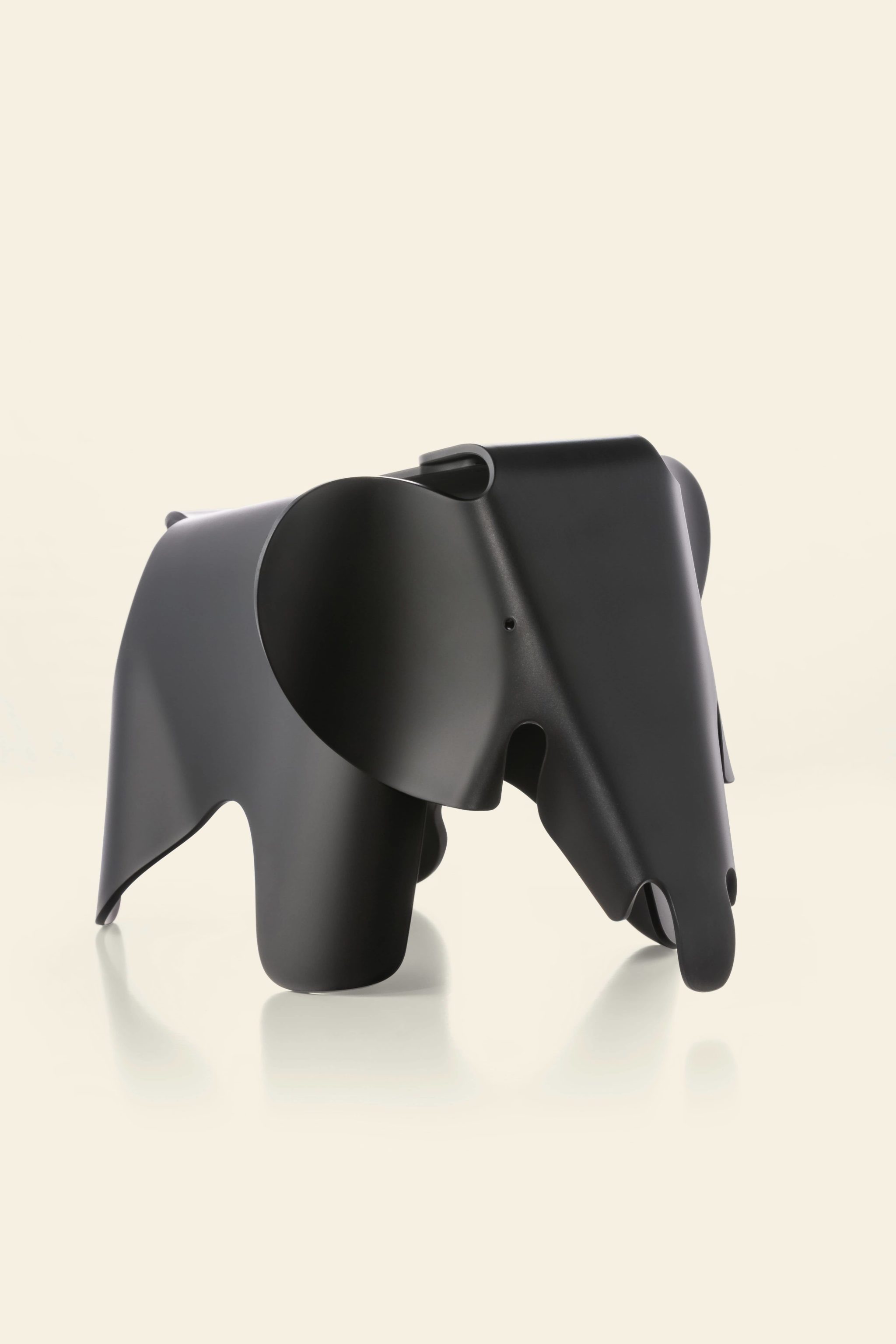 Vitra Eames Elephant Small Deep Black 3