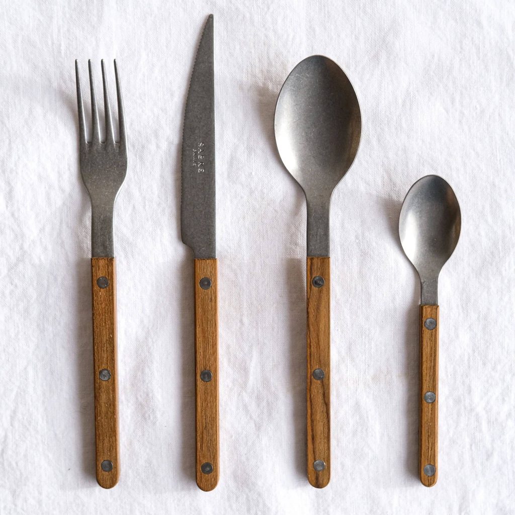 Sabre Bistrot Vintage Dinner Knife Teak 6