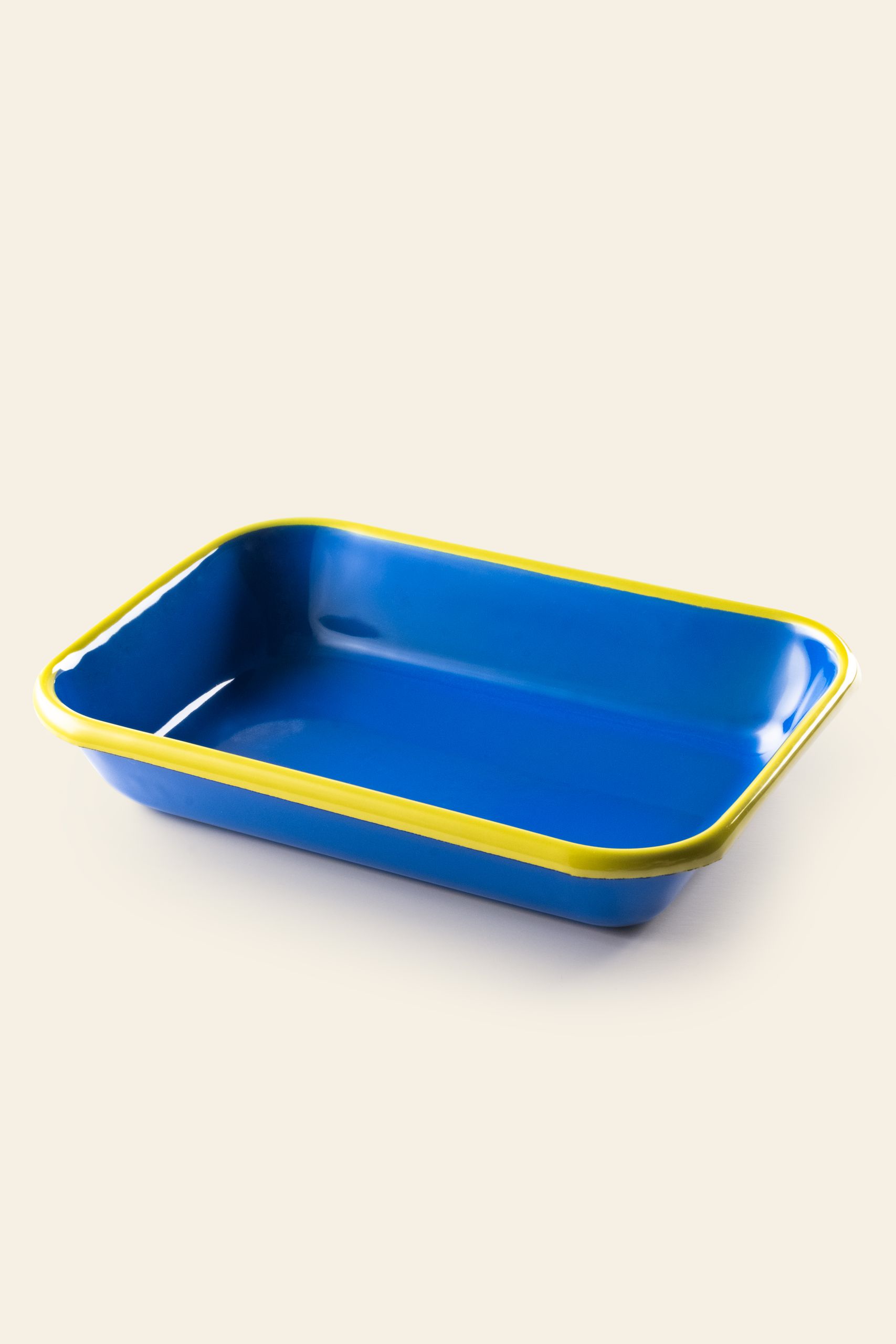 Bornn Enamelware Colorama Baking Dish Medium Electric Blue With Chartreuse Rim 2