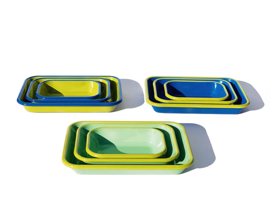 Bornn Enamelware Colorama Baking Dish Small Electric Blue With Chartreuse Rim 4