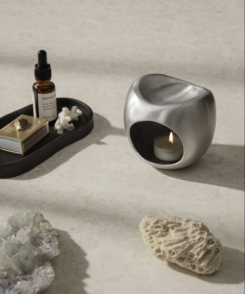 ferm Living Yama Tray Oval Blackened Aluminium 3