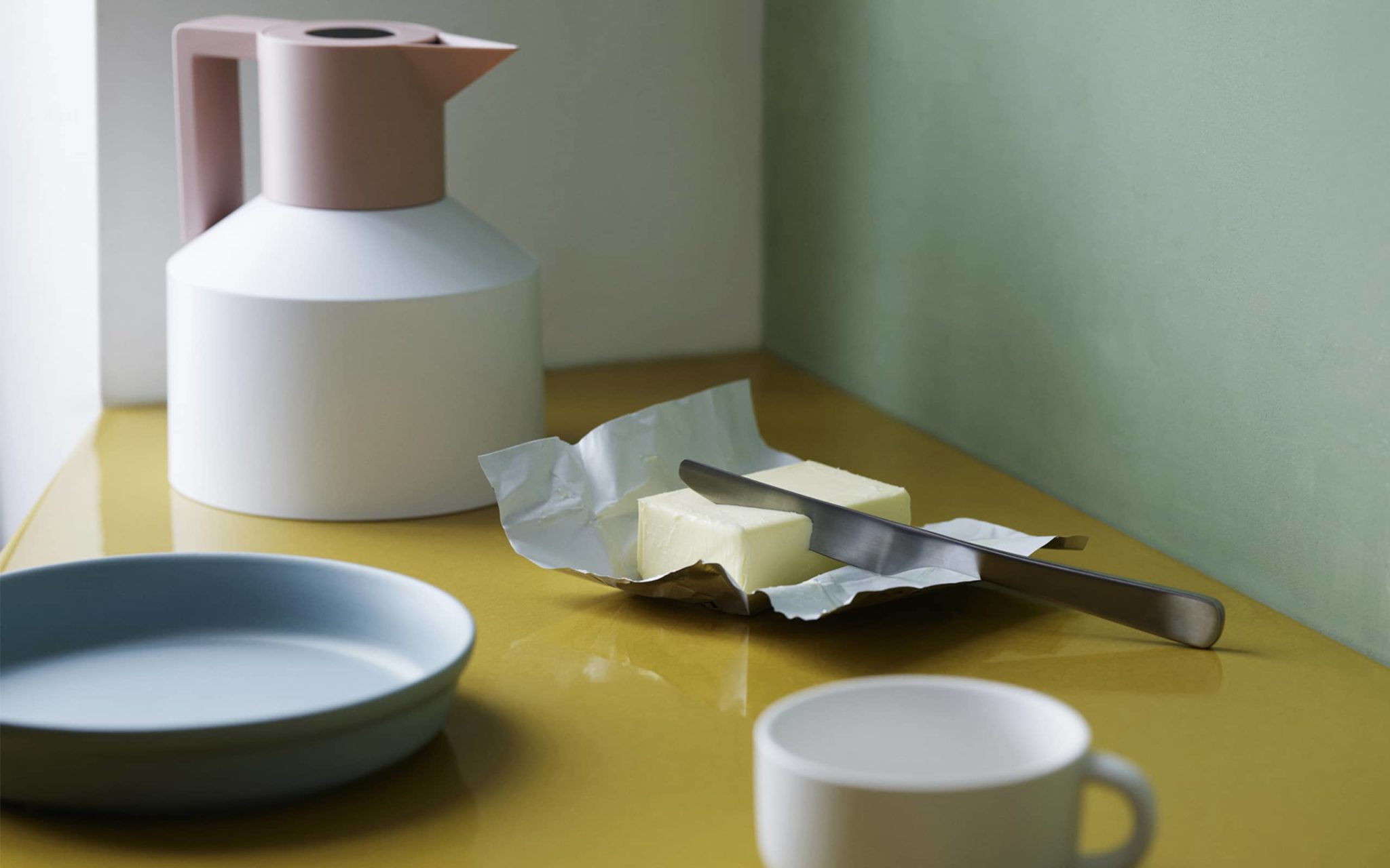 Normann Copenhagen Geo Vacuum Jug White 3