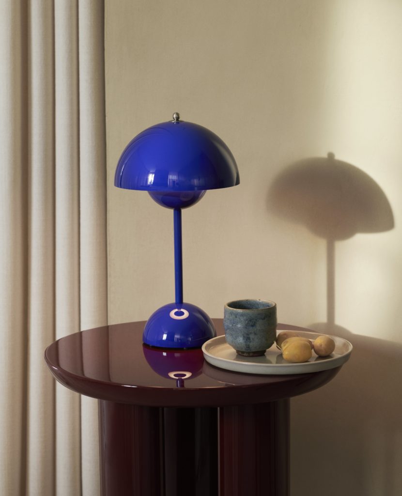 Tradition Flowerpot VP9 Portable Table Lamp Cobalt Blue 4
