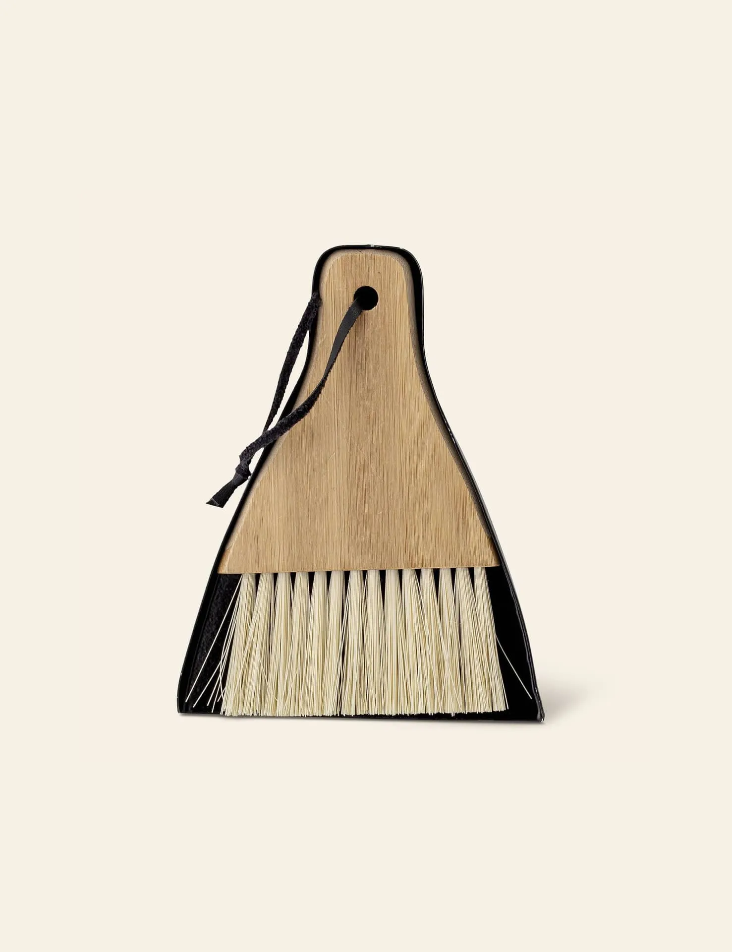 Bloomingville Cleaning Dustpan Broom Nature 1