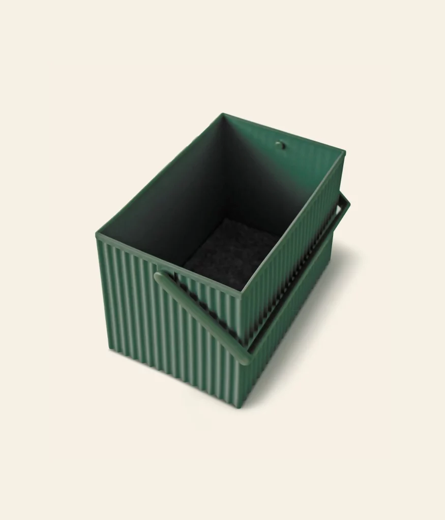 Hachiman Omnioffre Stackable Storage Box M Dark Green 1