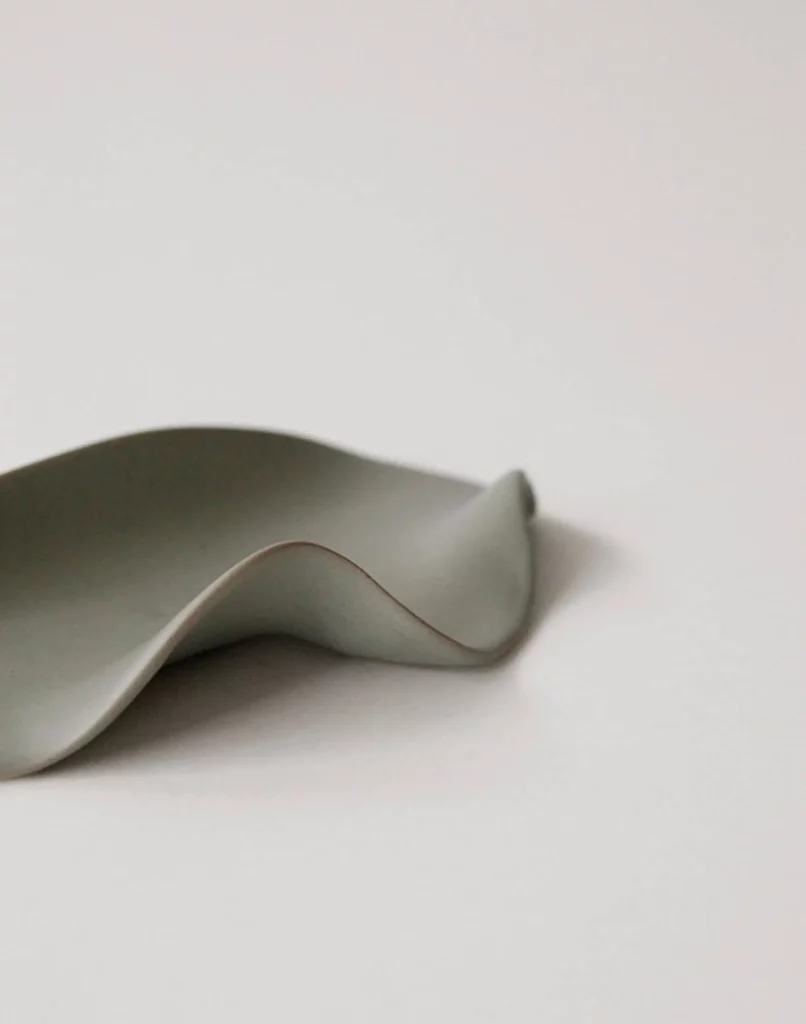 NR Ceramics HIN Leaf Plate Khaki Green 6