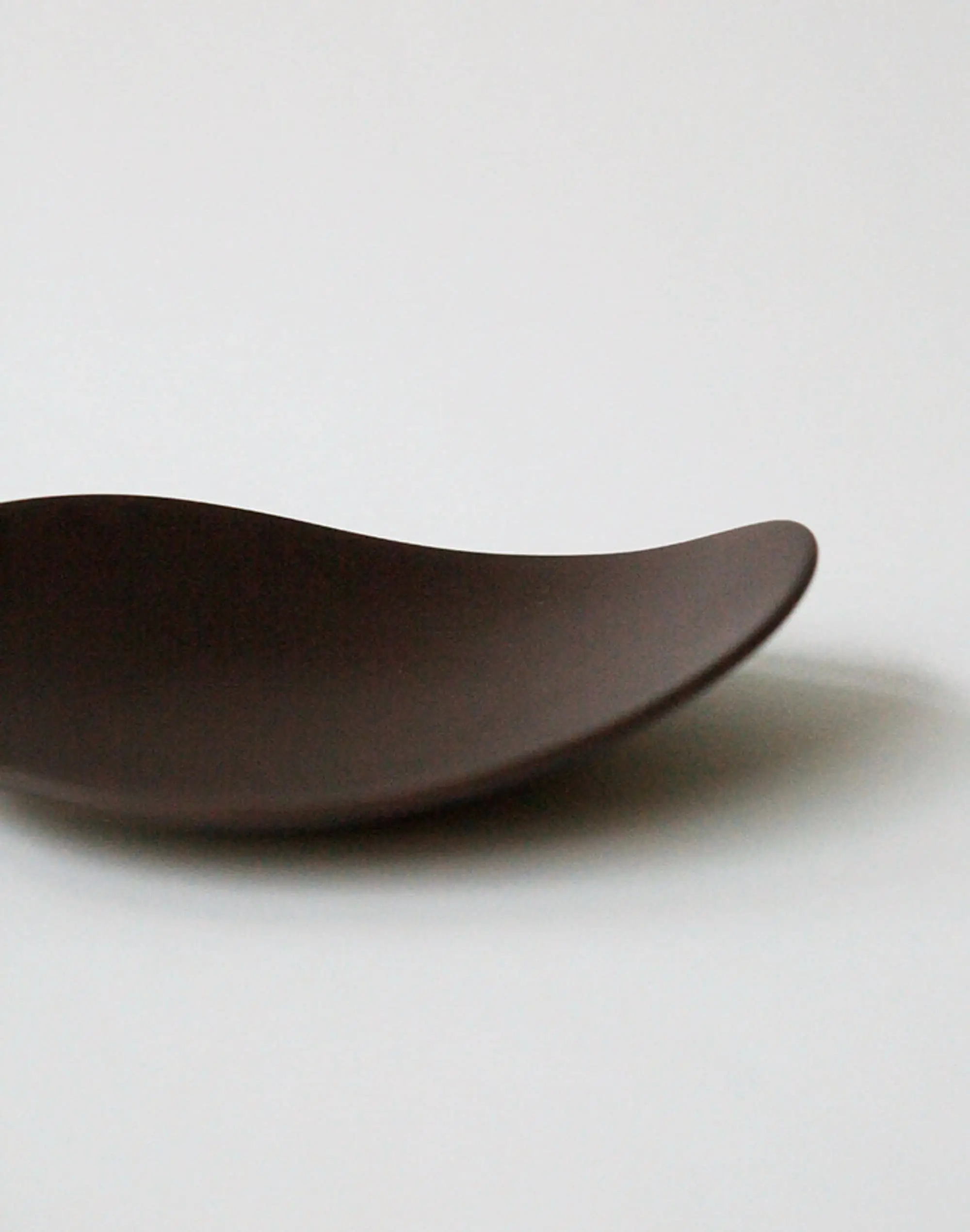 NR Ceramics HIN Pebble Plate S Brown 6