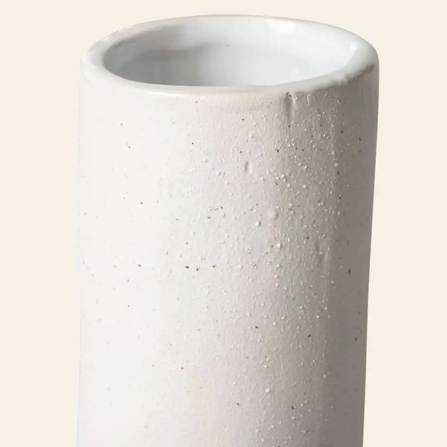 HKliving HK Objects Ceramic Twisted Vase Matt White 2