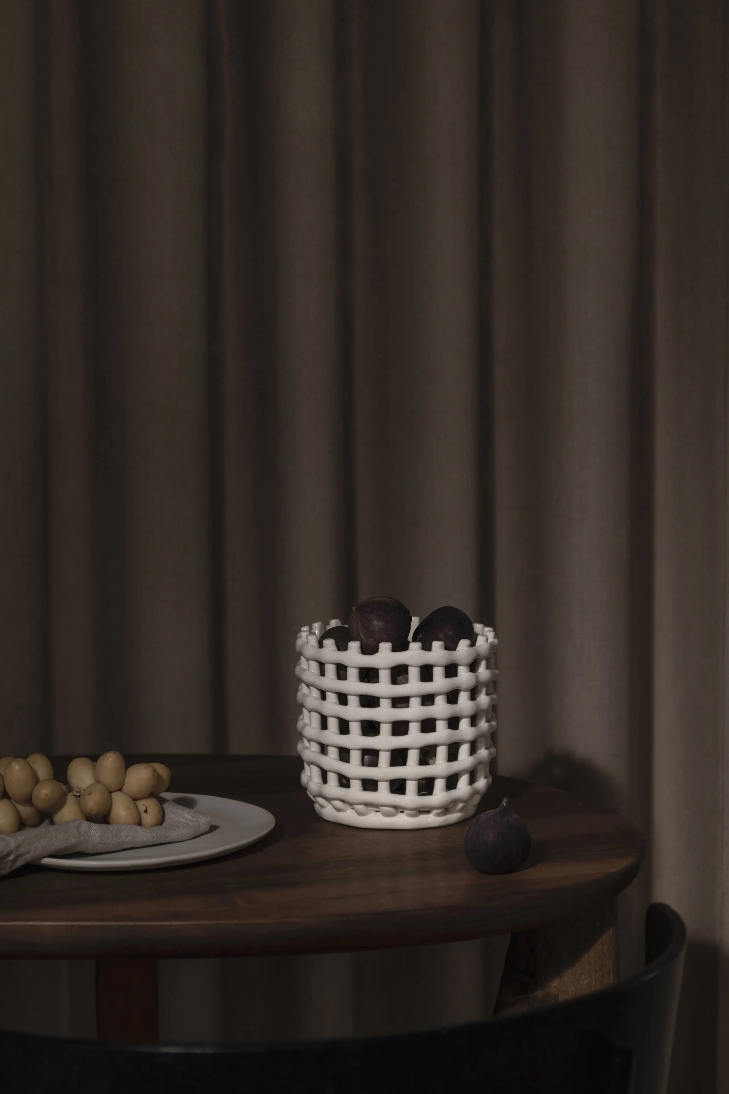 ferm LIVING Ceramic Basket Small Off White 2