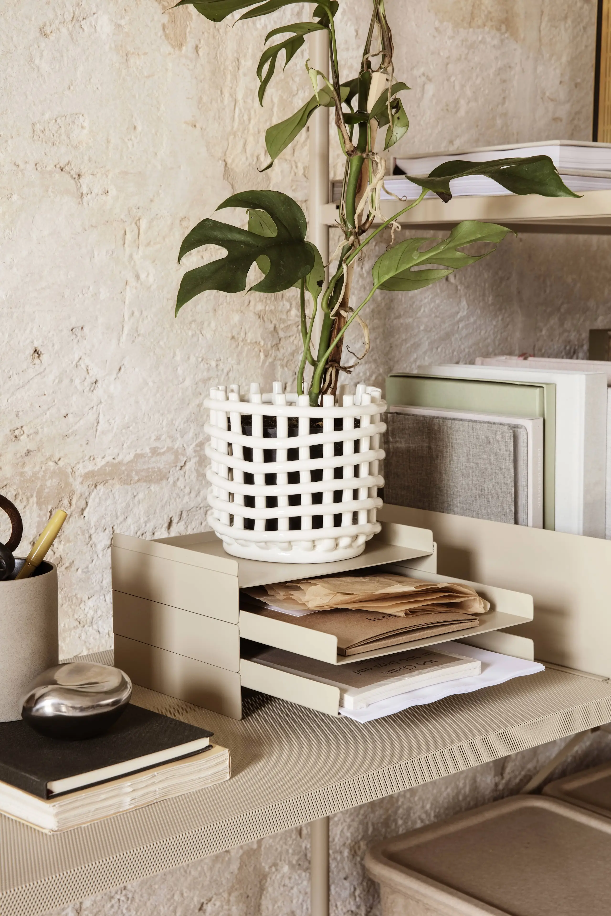 ferm LIVING Ceramic Basket Small Off White 3